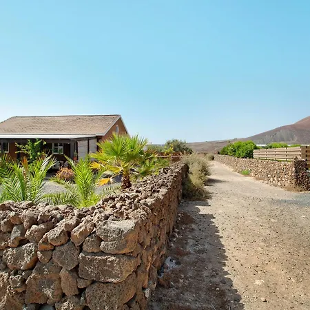 Casa Al Volcan De Feriehus Lajares